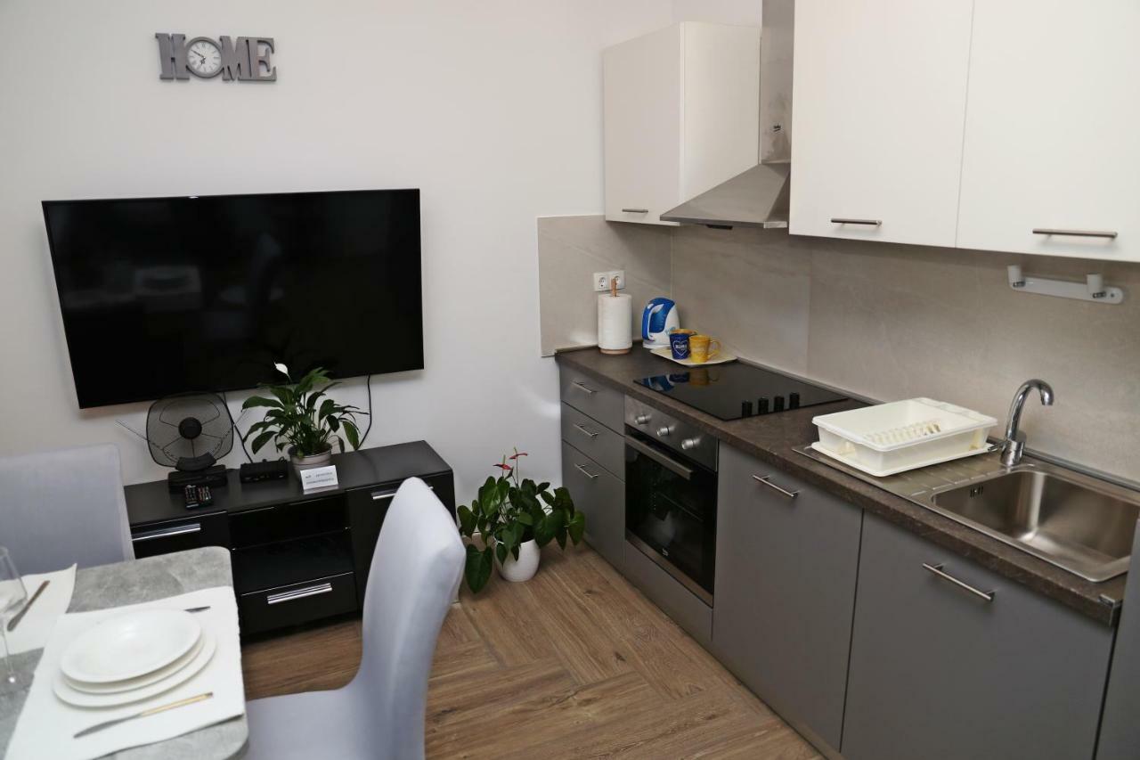 Apartment R&M Lumbarda Luaran gambar