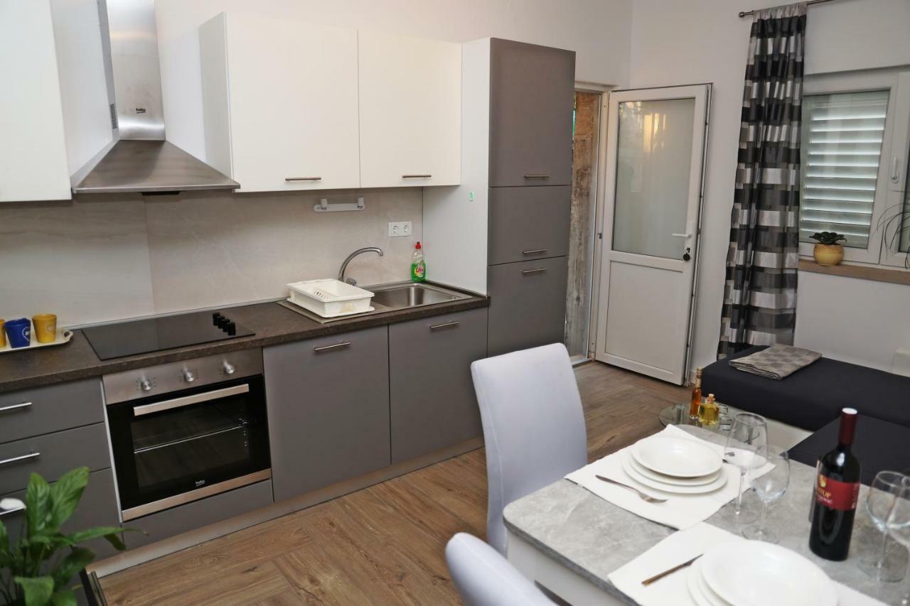 Apartment R&M Lumbarda Luaran gambar